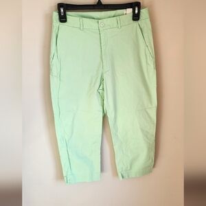 Fairway & Greene Women's Light Green Golf Capris Size 4.